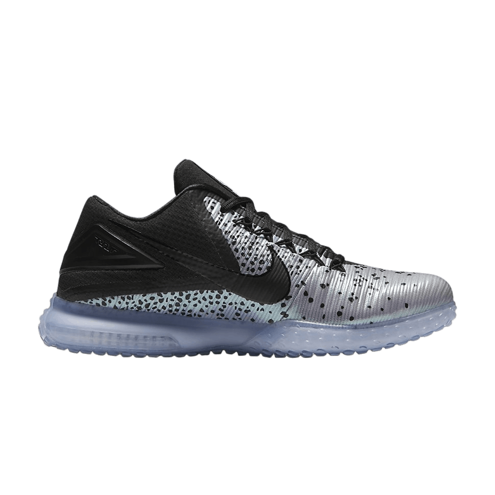 Trout 3 cheap turf shoes