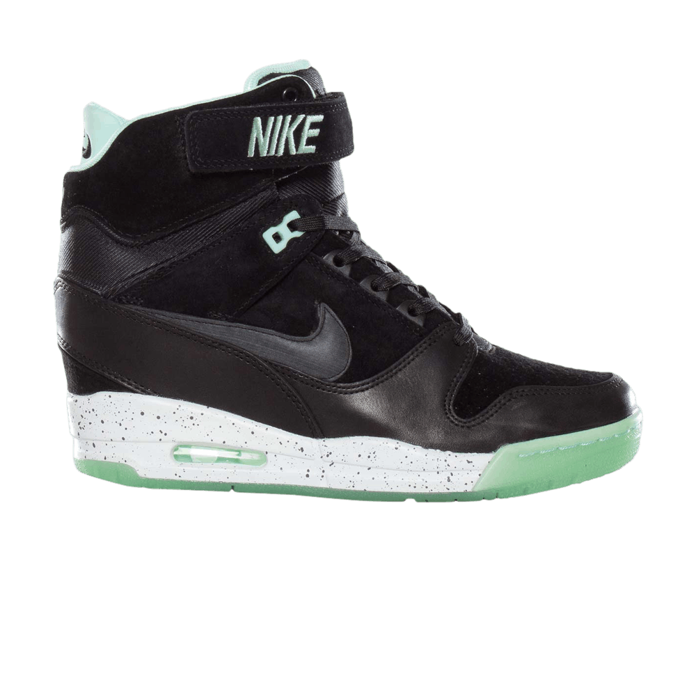 Nike revolution sky high clearance