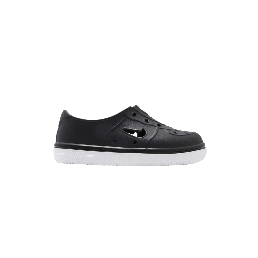 Nike foam force top