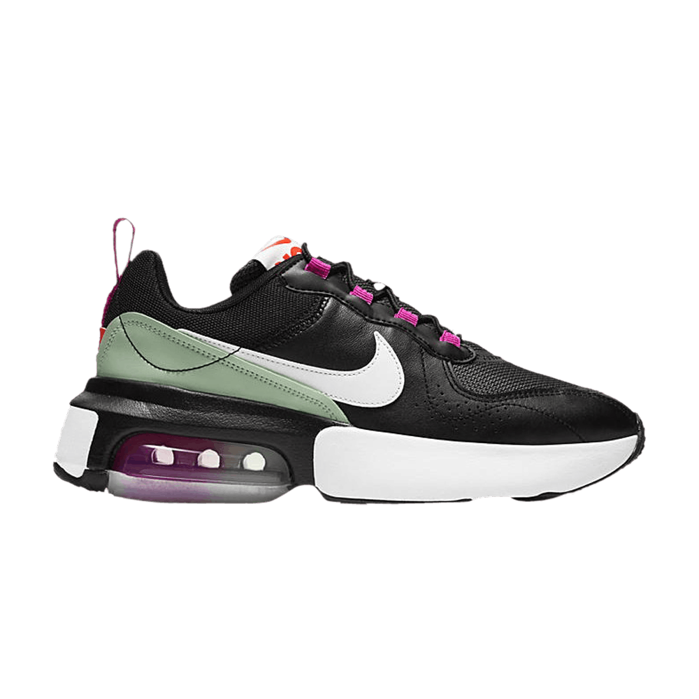 nike air max verona sneakers in light orewood brown