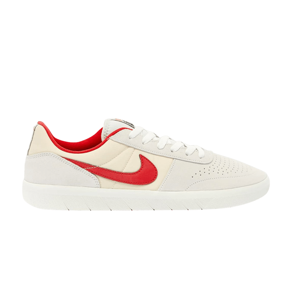 Nike sb team classic red sales