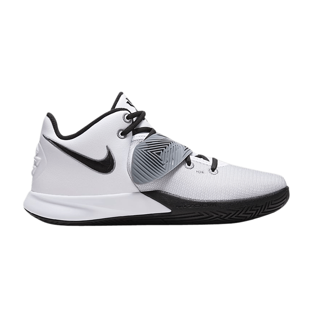 kyrie flytrap black and white