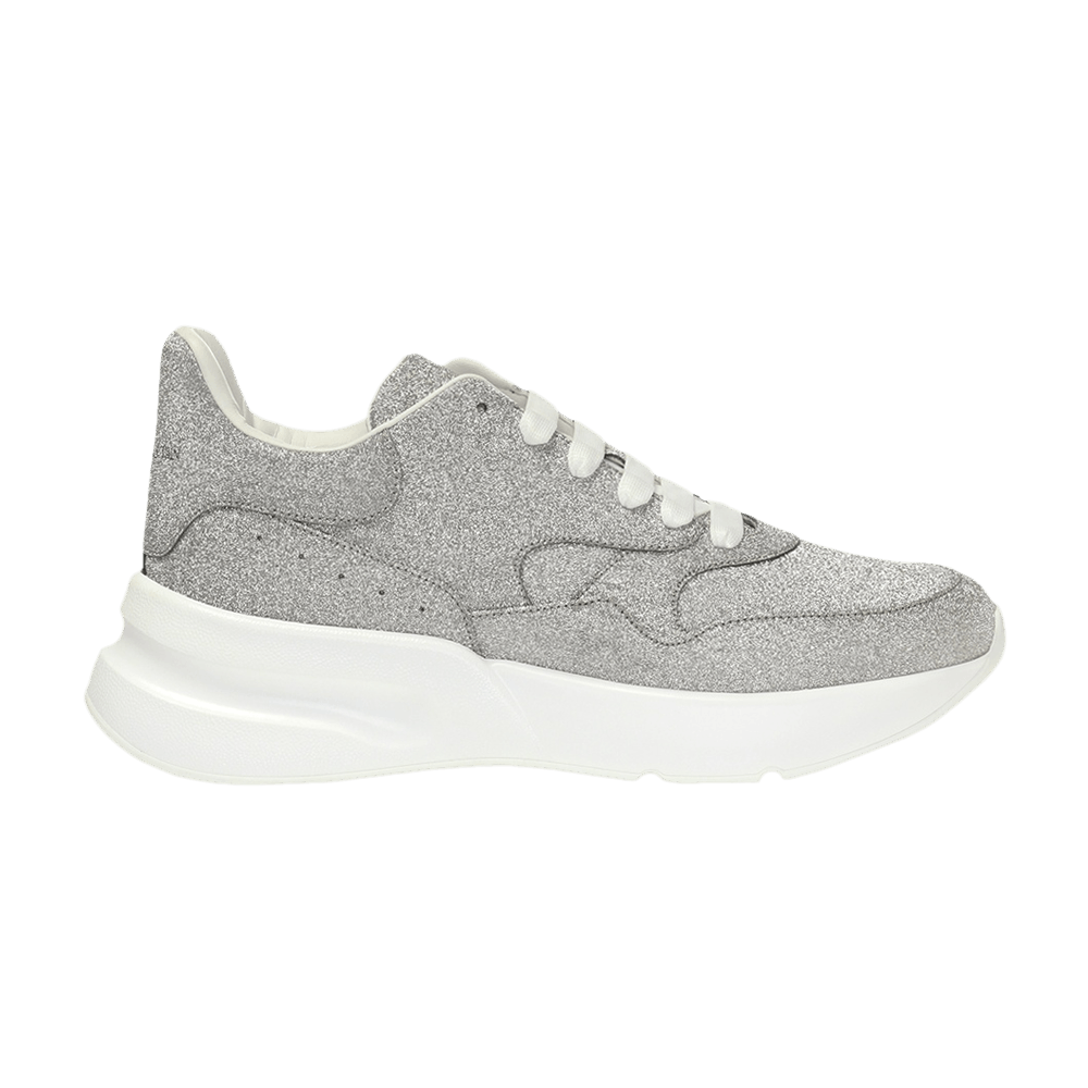 めろん Buy Alexander McQueen Oversized Runner 'Silver' - 575425 WHTW0