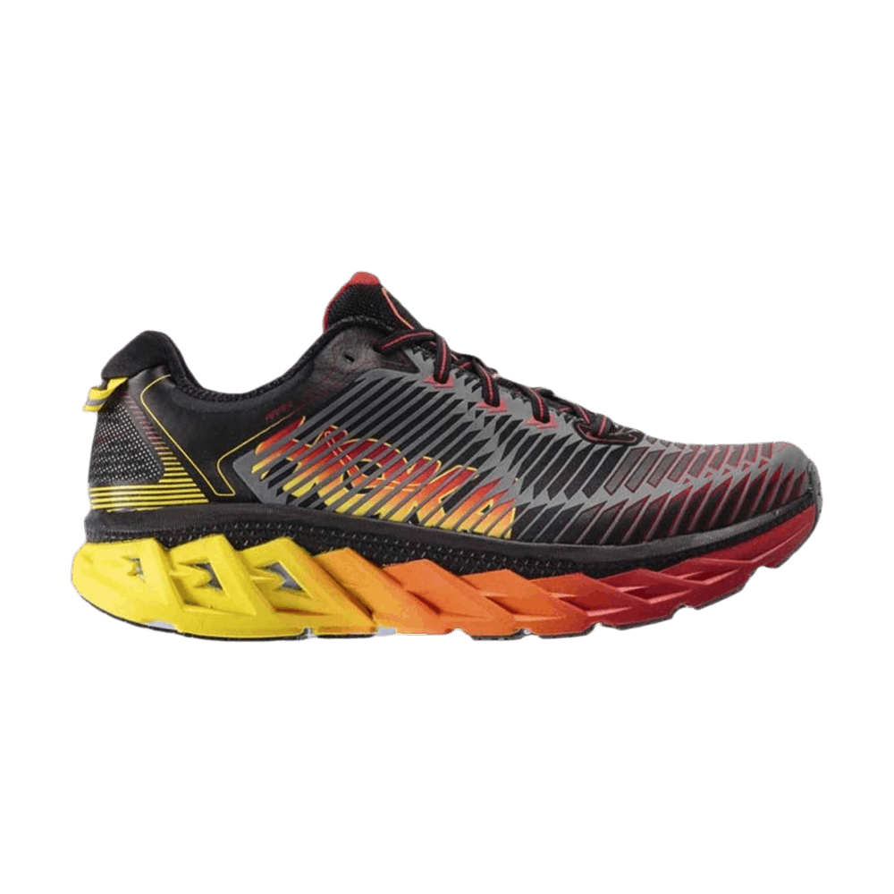 Hoka Arahi Black Formula One