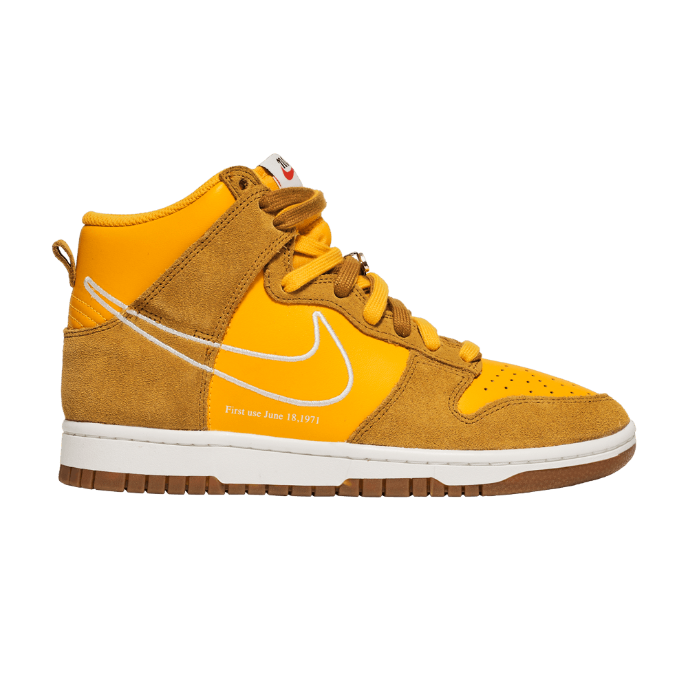 This Nike Dunk High Is A Classic Pair •