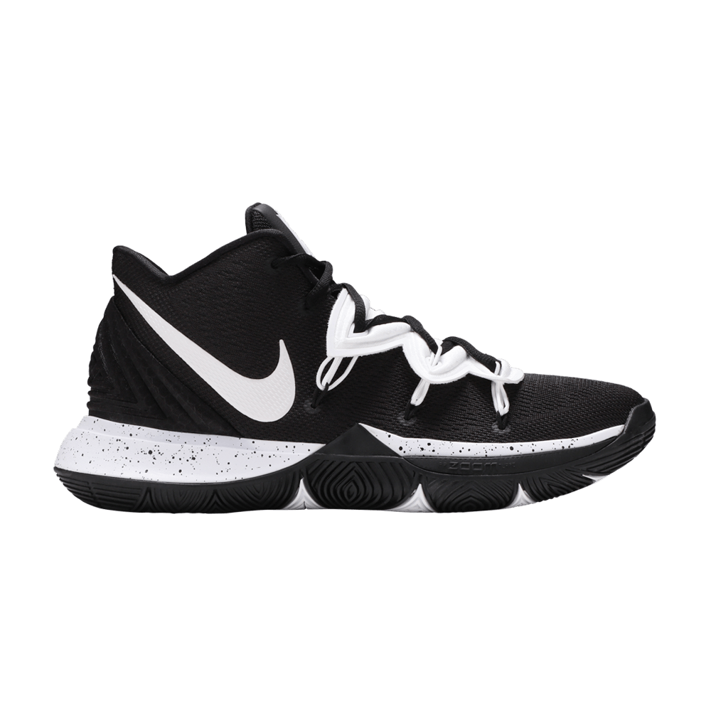Kyrie 5 triple on sale black