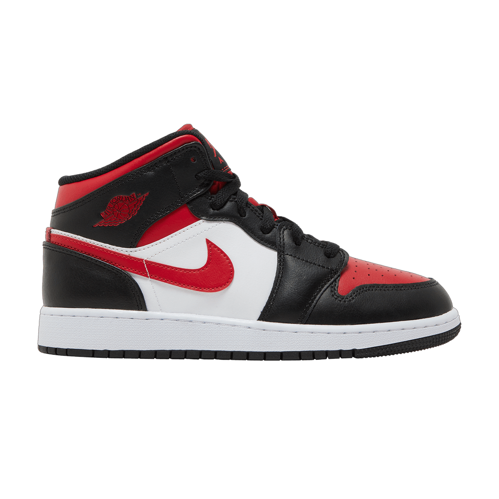Air jordan 1 mid black outlet and white goat
