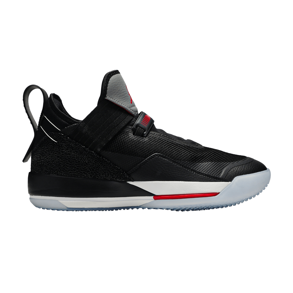 Black jordan 33 on sale
