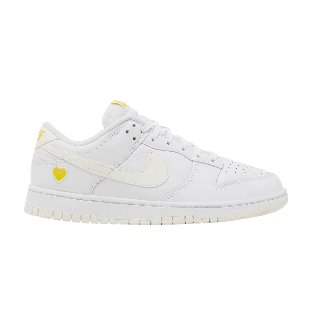 Wmns Dunk Low 'Valentine's Day - Yellow Heart'