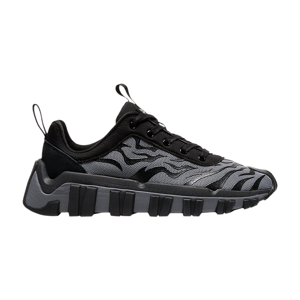 Size 10.0 Cresty 'Metropolis Black'