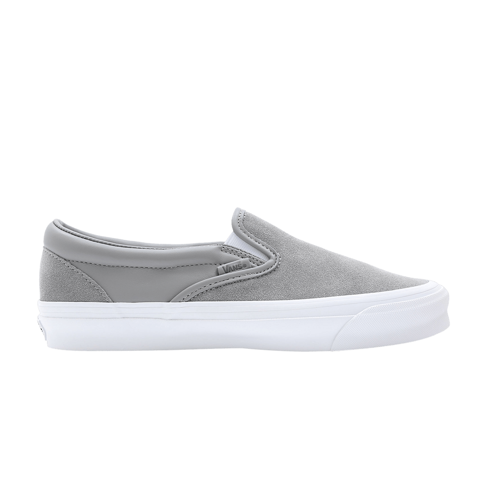 国内配送 VANS SLIP-ON GRAY/GUM Women's Classic Slip-On Shoes Grey Vans in Qatar -SSS