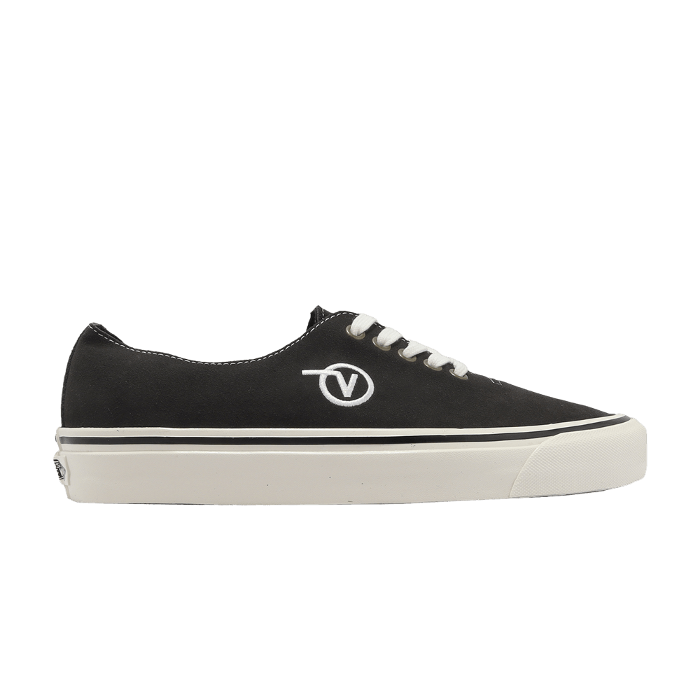 One Piece X Vans Authentic Black White