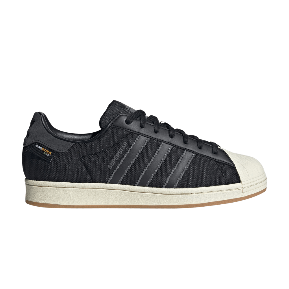 adidas gazelle silver green womens adidas Superstar 82 - Core Black/Cloud White main image 1
