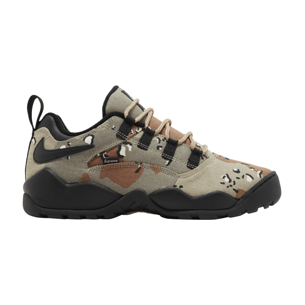 Supreme × Nike SB Darwin Low Desert Camo Supreme Nike SB Darwin Low Desert Camo Size 7.5 *INHAND