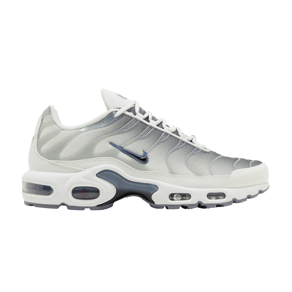 nike air max plus black smoke grey