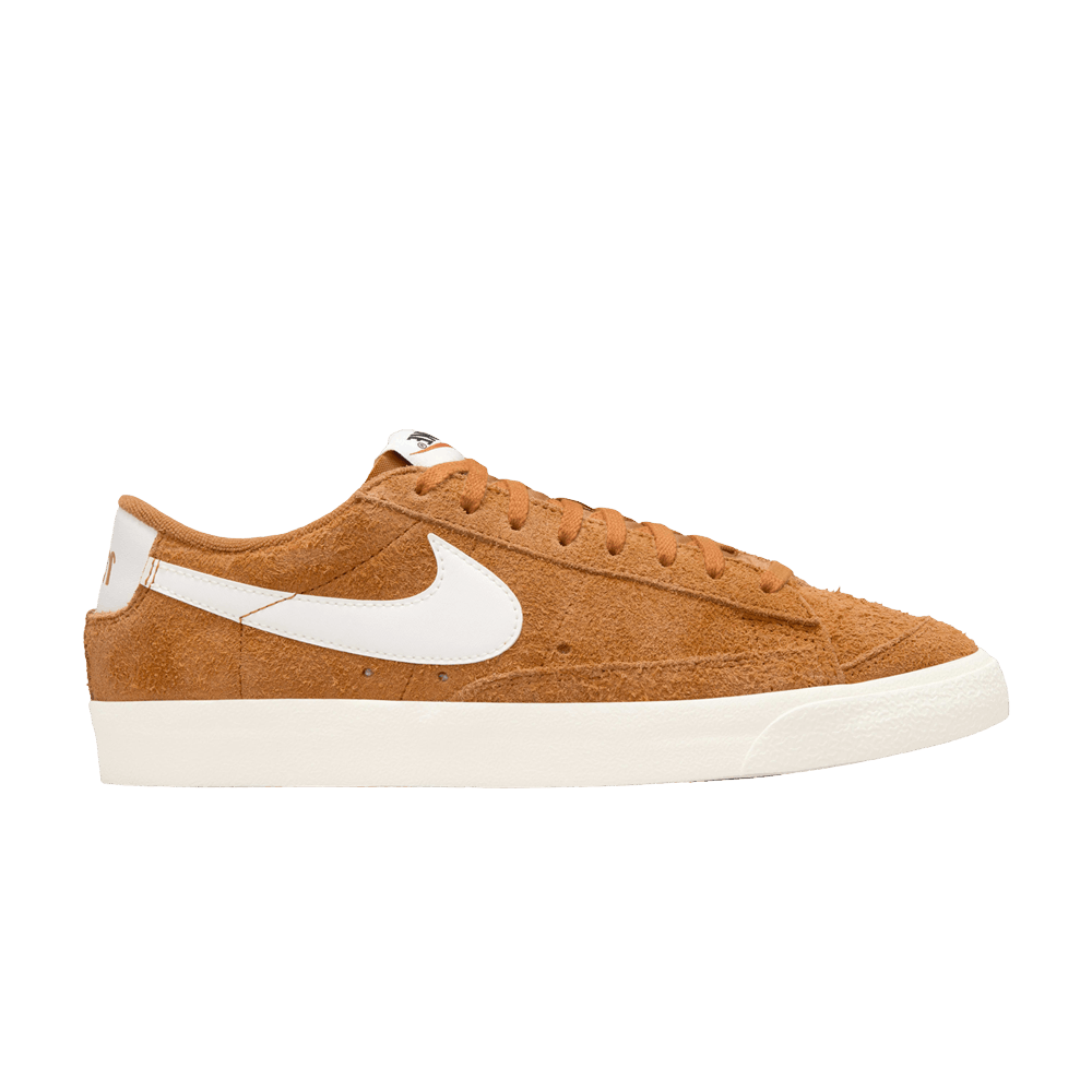 Nike blazer low elemental gold store