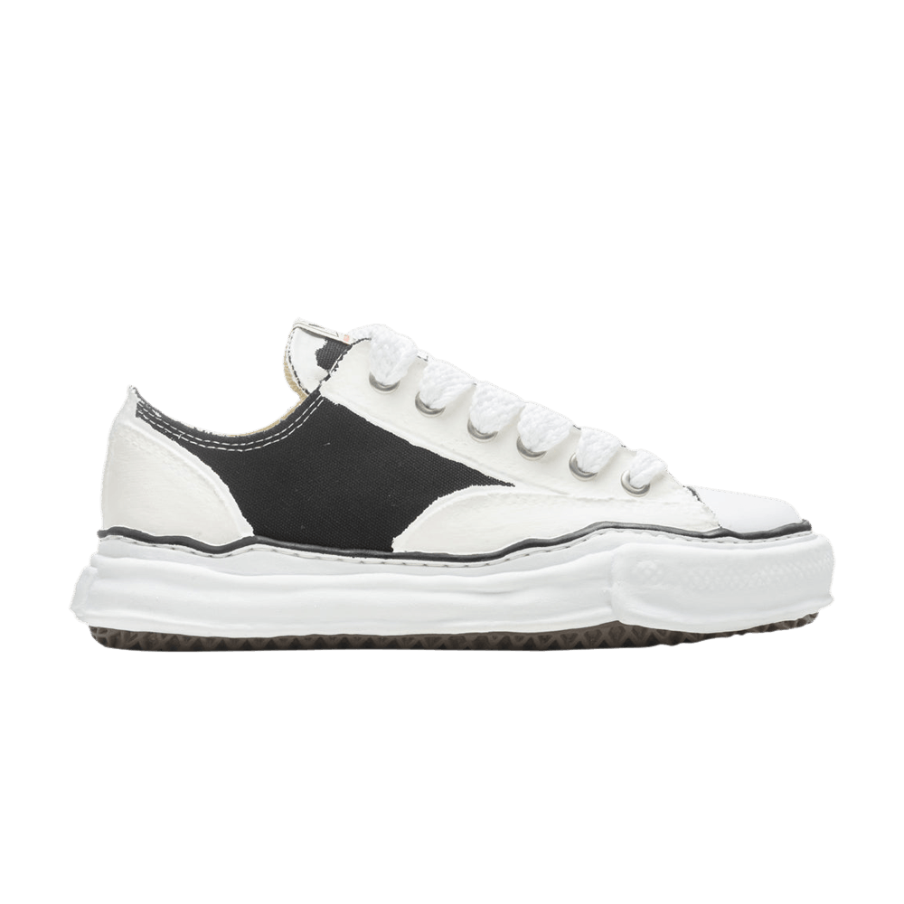 A08FW716_BLKWHT.png.png