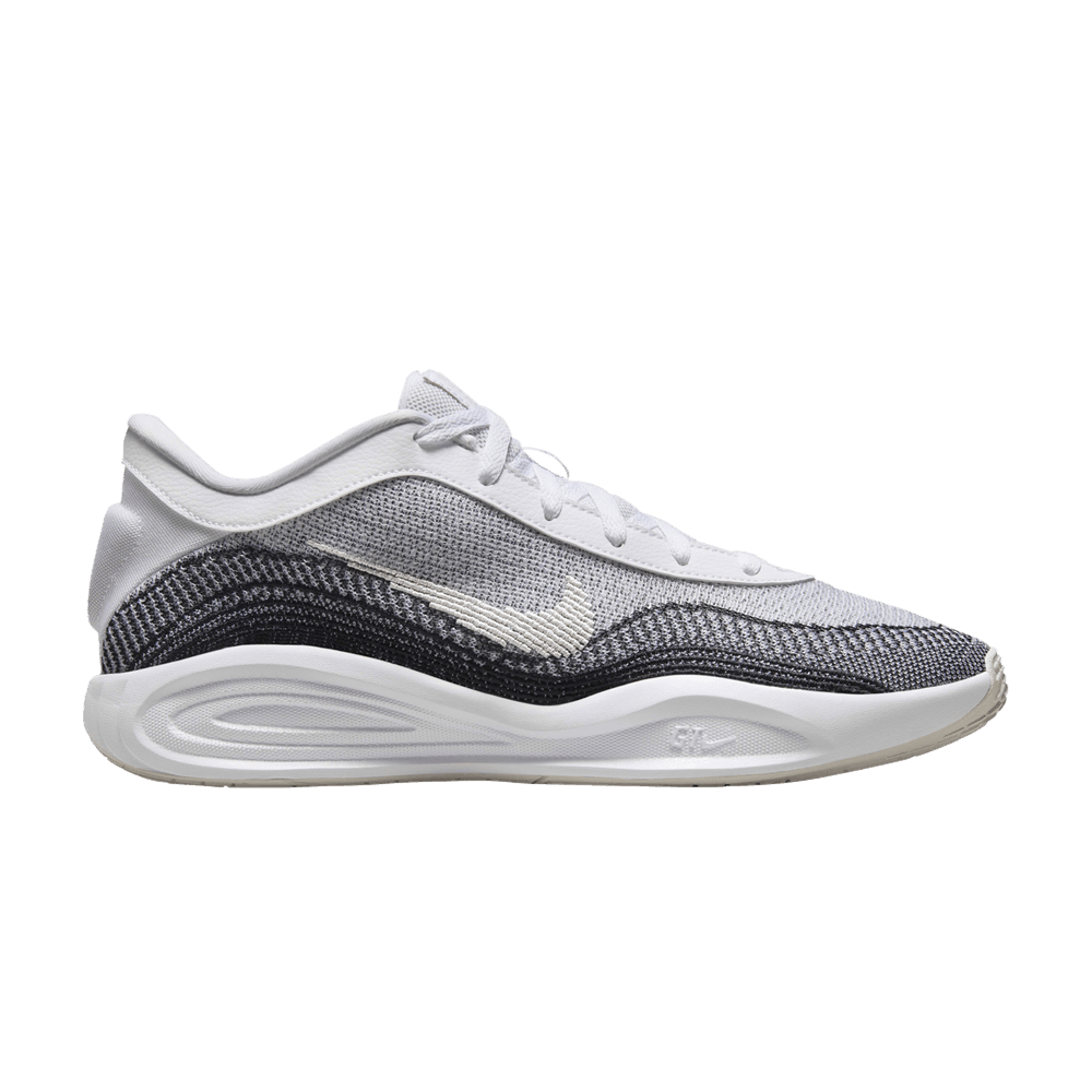 NIKE GT HUSTLE academy PANDA 白黒　パンダ Nike G.T. Hustle Academy EP Black White Men Basketball