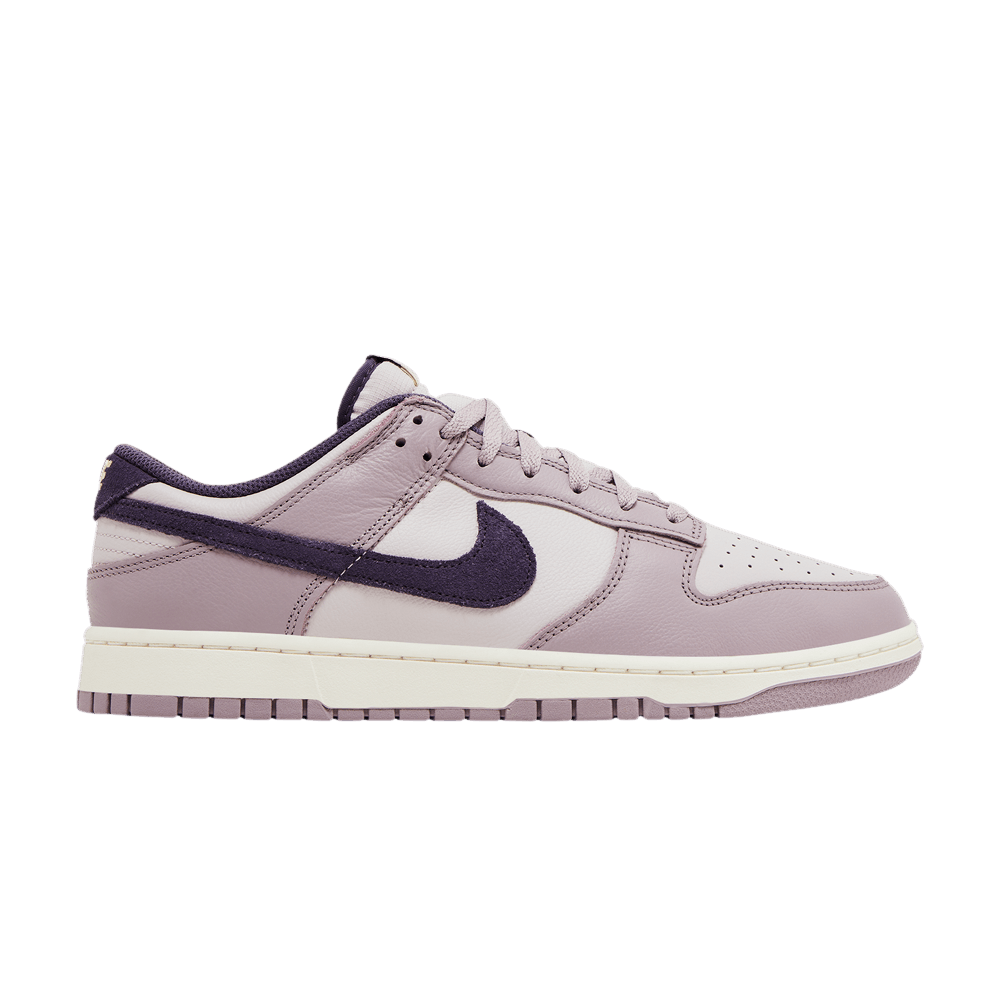 Size 10.0 Dunk Low SE 'Light Violet Ore'