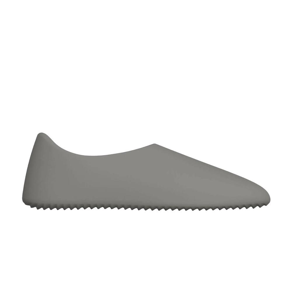 YZY × Gosha SL01 10 Ye Debuts New YZY Slippers Silhouette | Hypebeast