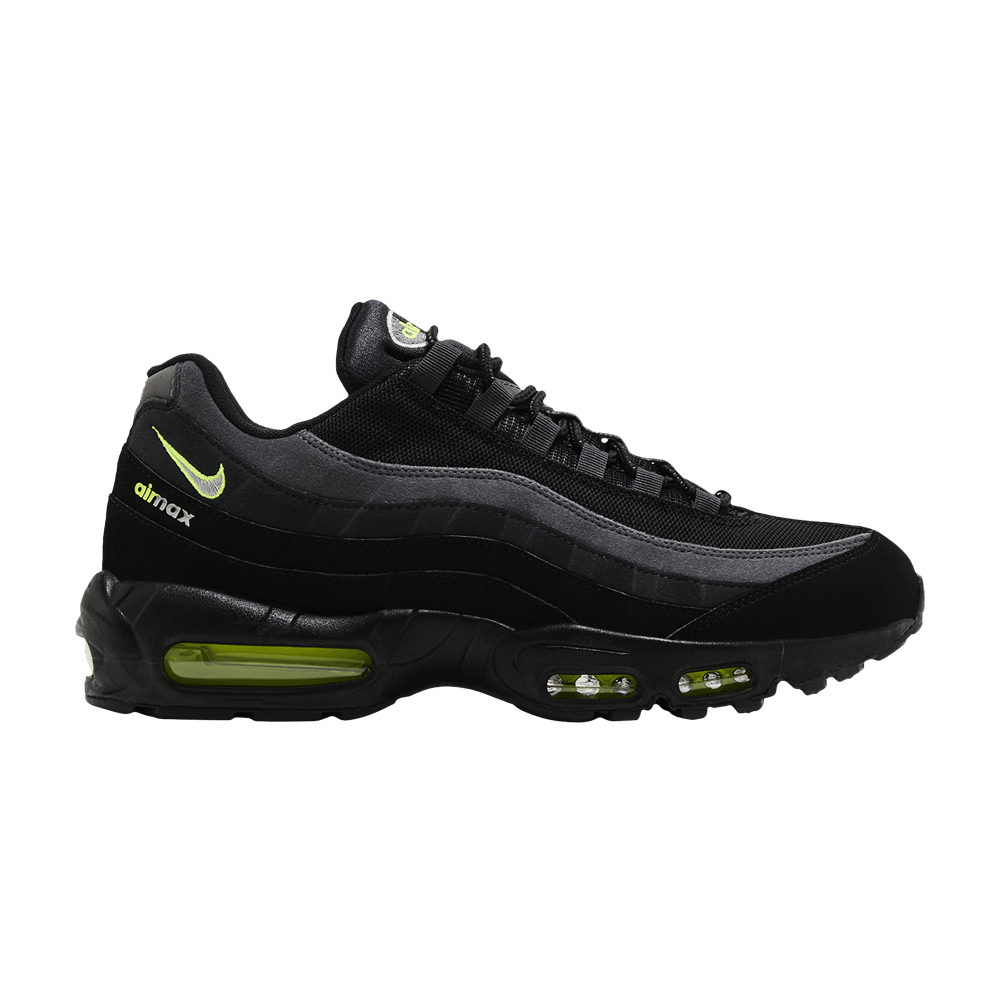 レア NIKE airmax 95 トラックジャケット ブラック L 刺繍ロゴ 日本未入荷!☆NIKE AIR MAX 95 RETRO LOGO BLACK NEON VOLT