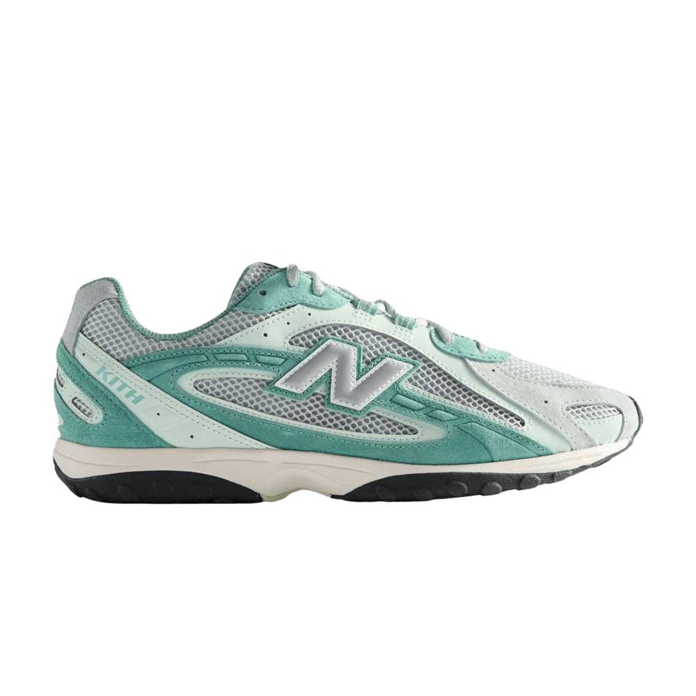 KITHコラボ（試履のみ美品） ニューバランス U204LKTA ブルーベル KITHコラボ（試履のみ美品） ニューバランス U204LKTA ブルー