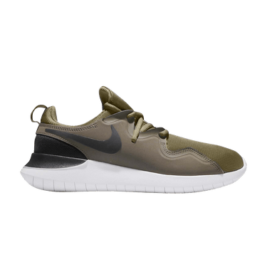 Nike men's tessen running shoes top