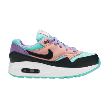 have a nike day air max 1 kids