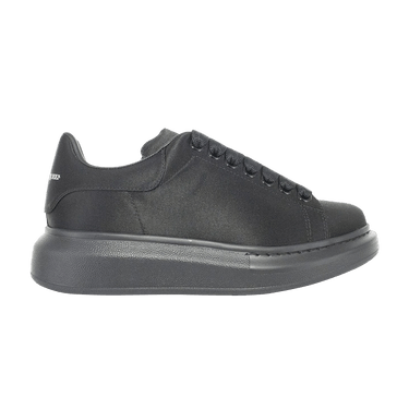 Triple black clearance alexander mcqueen