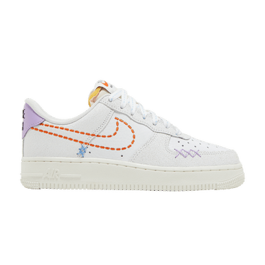 Nike Wmns Air Force 1 '07 SE '101'