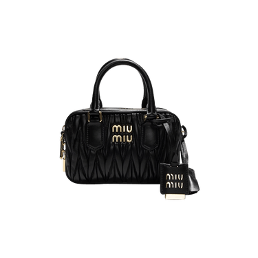 ★早期完売★FALLETT★NERO BADGE PADDED BAG★日本未入荷★ MUSINSA公式 | FALLETT Nero Badge Padded Bag Glossy Black