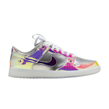 Buy Dunk Low SE 'Be True to Your DNA - Silver' - FN8882 001