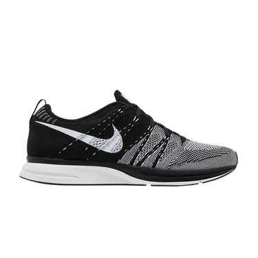 nike flyknit trainer black