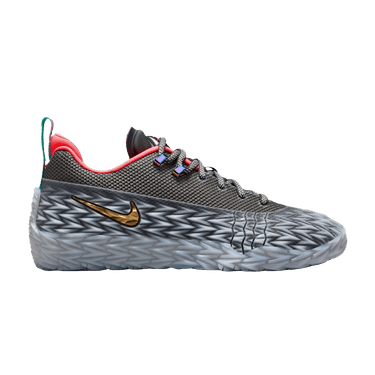 Nike S.T. Charge