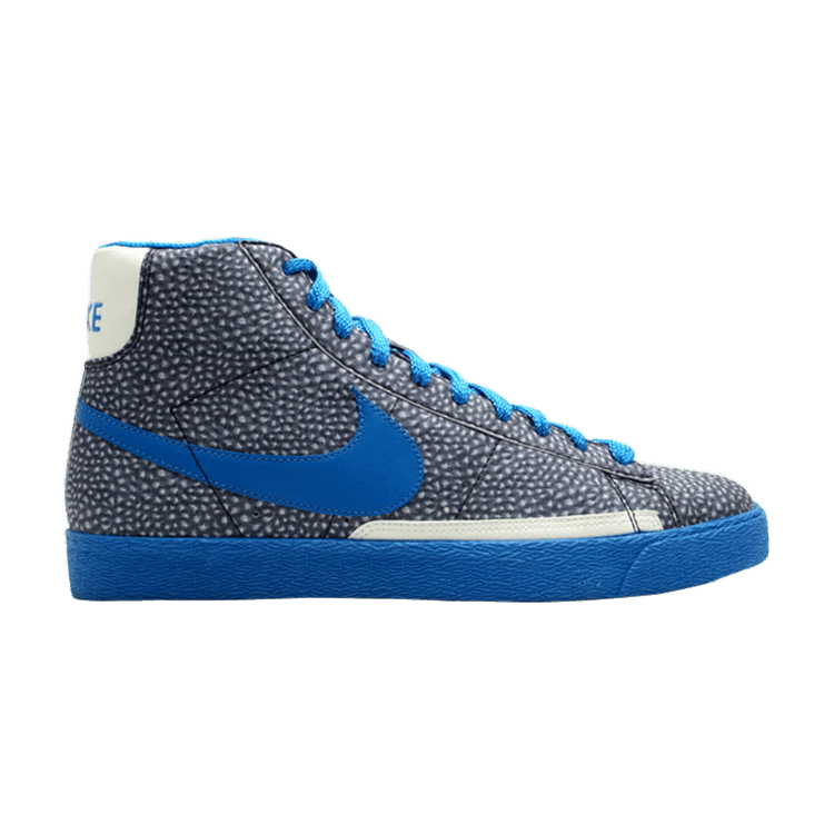 Glow in the 2025 dark nike blazers