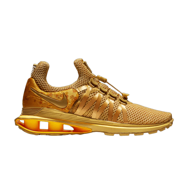 Официальные кроссовки. Nike Shox Gold. Nike Shox золотые. Nike 2006 Gold. Nike Shoes Gold 2020.