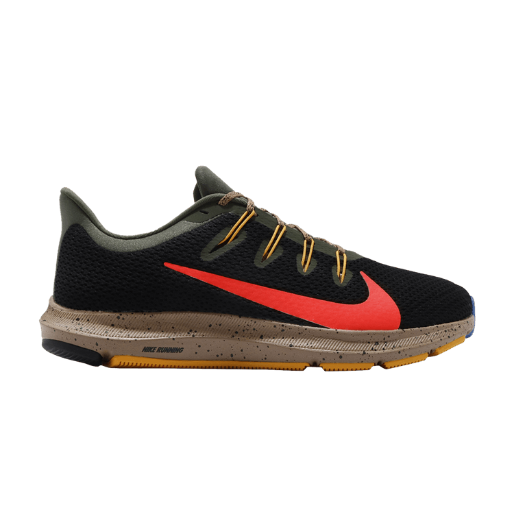Nike quest 2 top