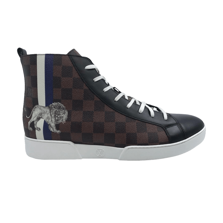 Step up your sneaker game @Louis Vuitton📍#AventuraMall #fathersdaygif