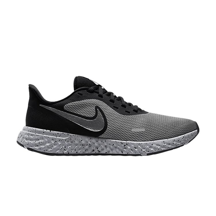 Nike Revolution 5 Premium Black Chrome