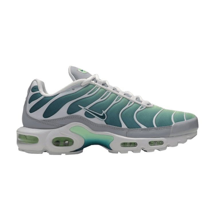 Buy Air Max Plus 'Aurora Green' - 852630 302 | GOAT UK