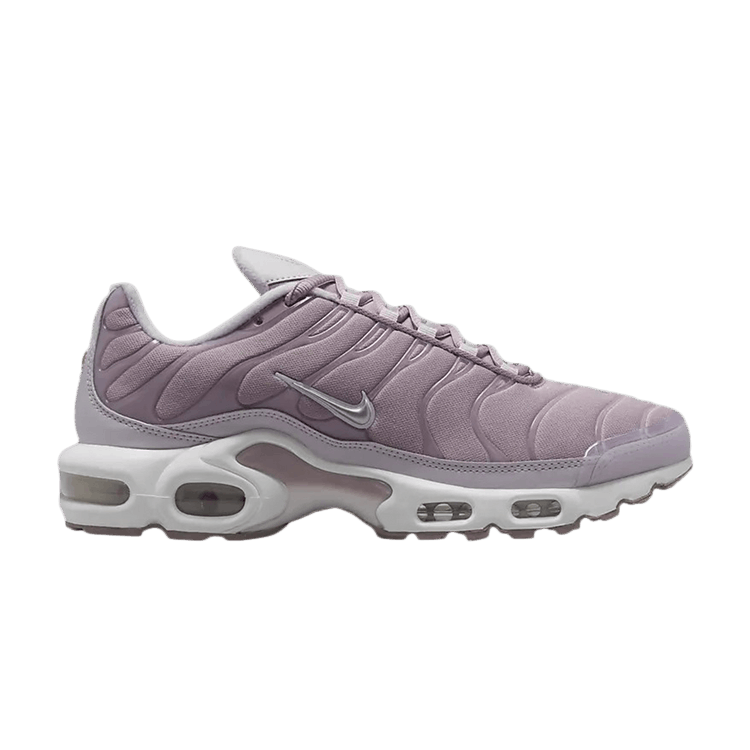 Womens purple nike tns 2025