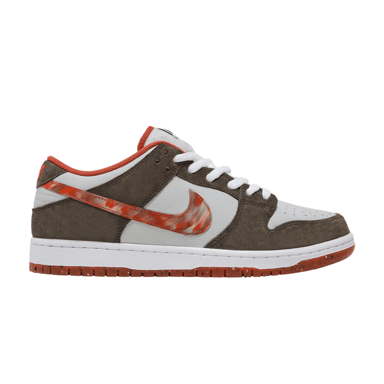 Раздавленный Округ Колумбия x Nike Dunk Low SB 