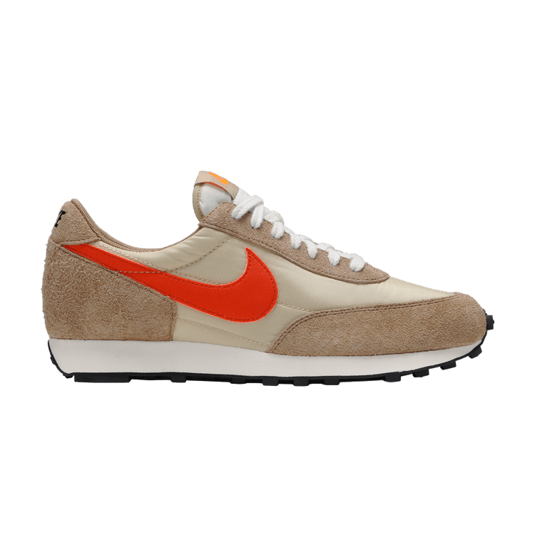 Nike daybreak sp gold sale