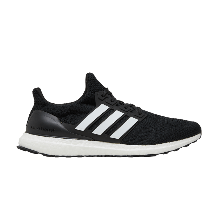 Ultra boost 5. black white top
