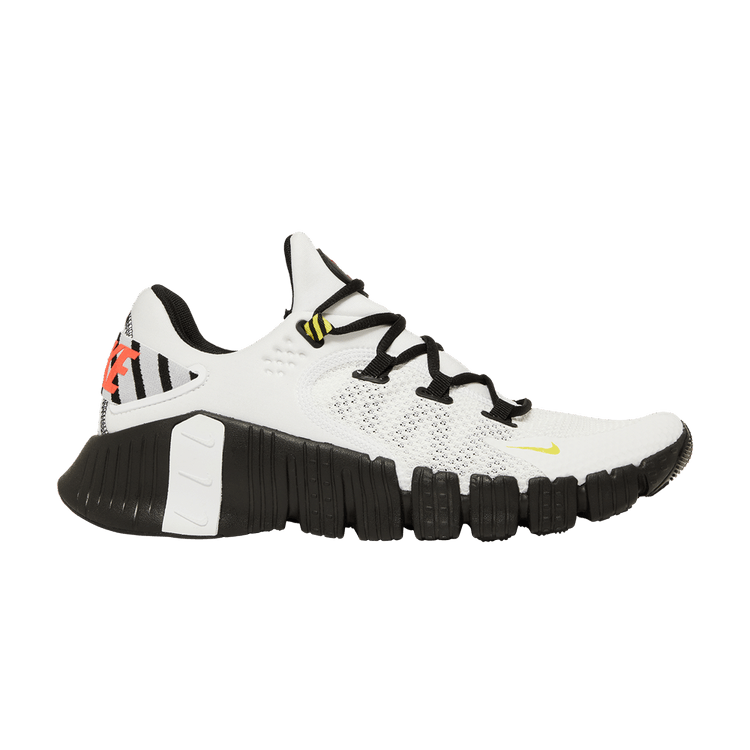 Women's nike metcon 4 sale training shoe white/black-total crimson