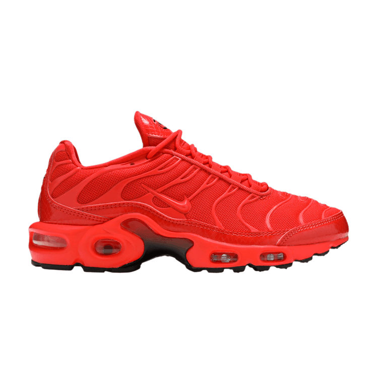 red air max plus women