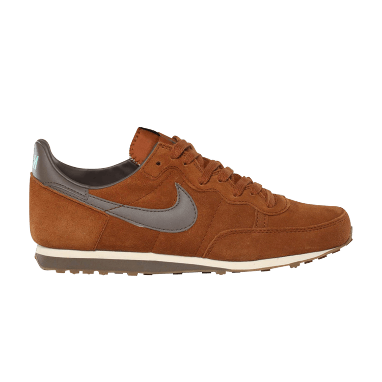 nike challenger brown