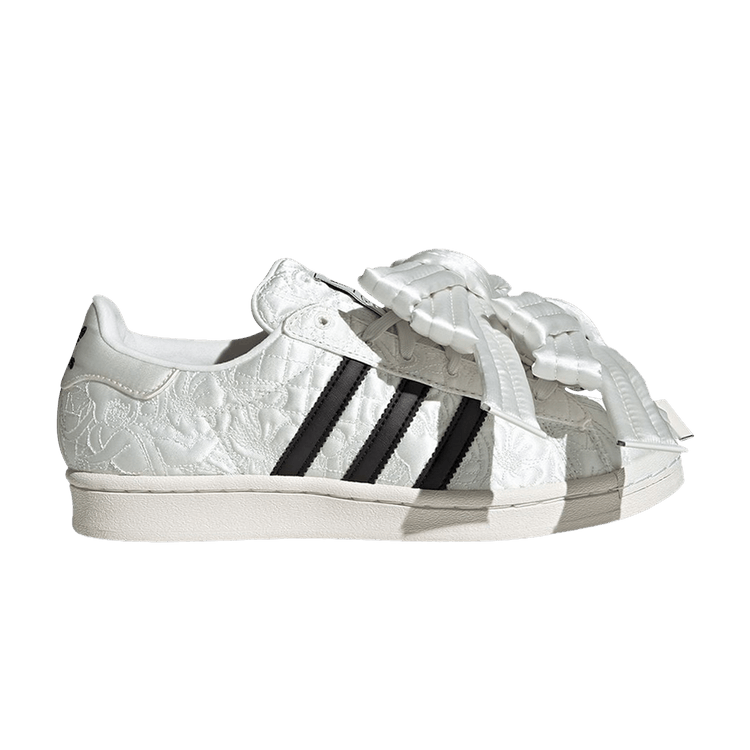 ★【ADIDAS X CAROLINE HU】 SUPERSTAR W★BLACK & WHITE★ Adidas x CAROLINE HU Superstar Sneakers | Black | FARFETCH