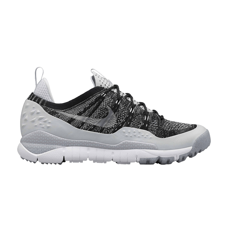 nikelab acg lupinek flyknit low
