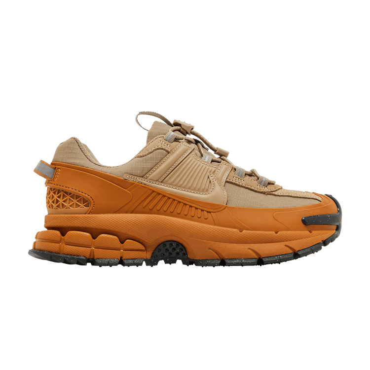 Кроссовки Nike Wmns Zoom Vomero Roam из льна